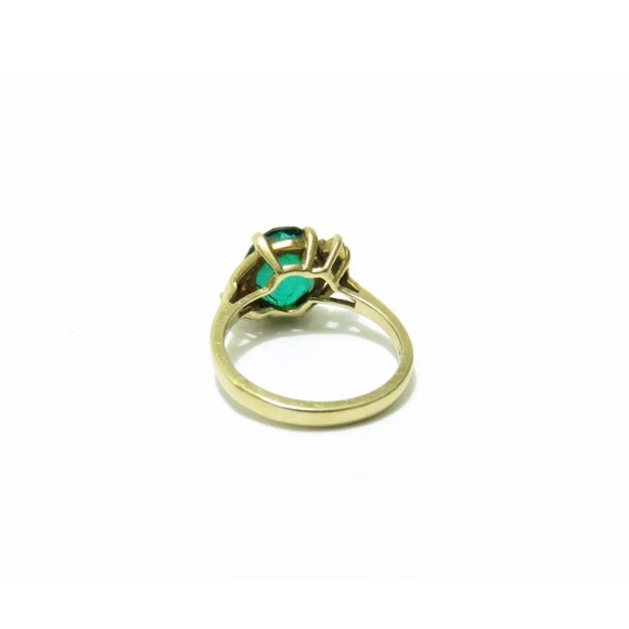 ♥️10K yellow gold emerald ring with cz accents♥️ - Picture 11 of 12